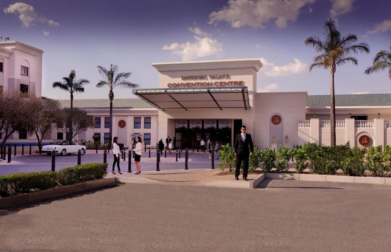 Peermont D'Oreale Grande At Emperors Palace Кемптън Парк Екстериор снимка
