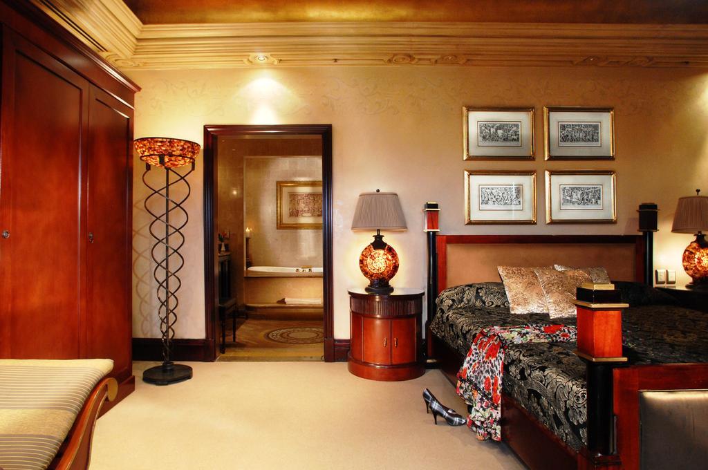 Peermont D'Oreale Grande At Emperors Palace Кемптън Парк Екстериор снимка